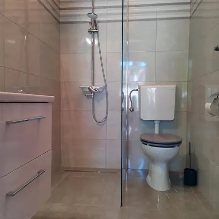 Nela Apartment *