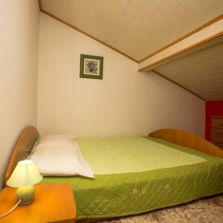 Apartment Nela Pula