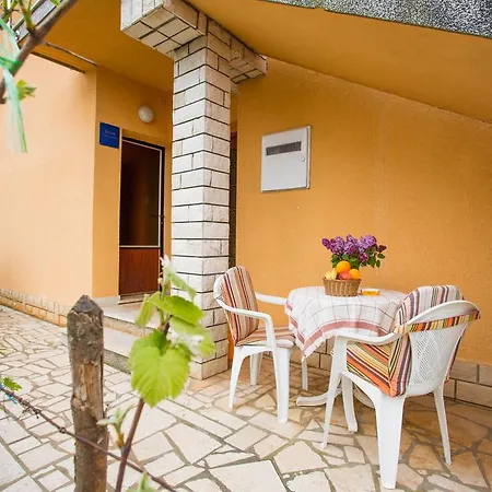 Apartment Nela *