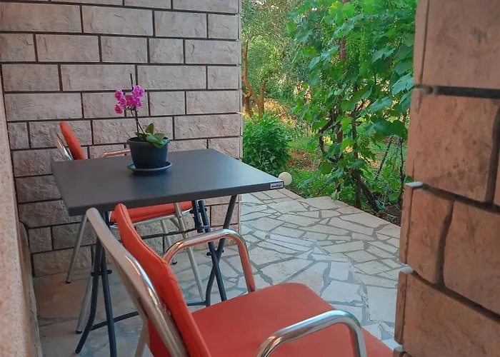 Apartman Nela Póla