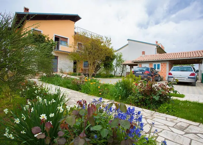 Apartament Nela *